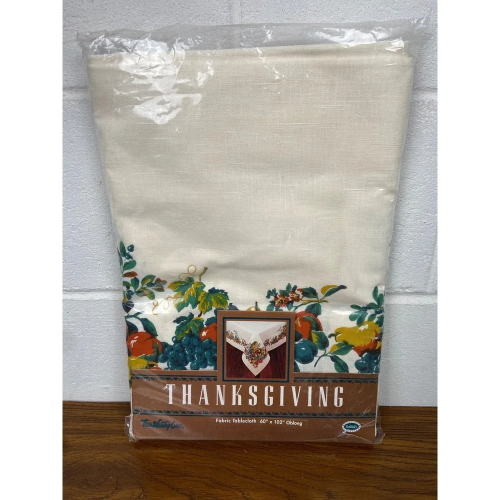Town & Country Thanksgiving Tablecloth,‎ Harvest Fruit, 60 x 102 Oblong NIB